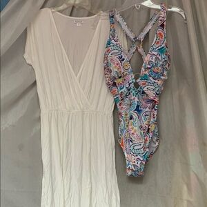 VENUS White Cover-Up with Multicolor Paisley One-Piece